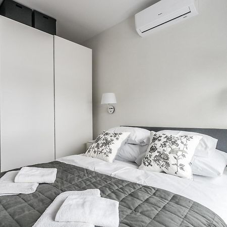 ורשה Mennica Residence Apartments By P&O Serviced Apartments חדר תמונה