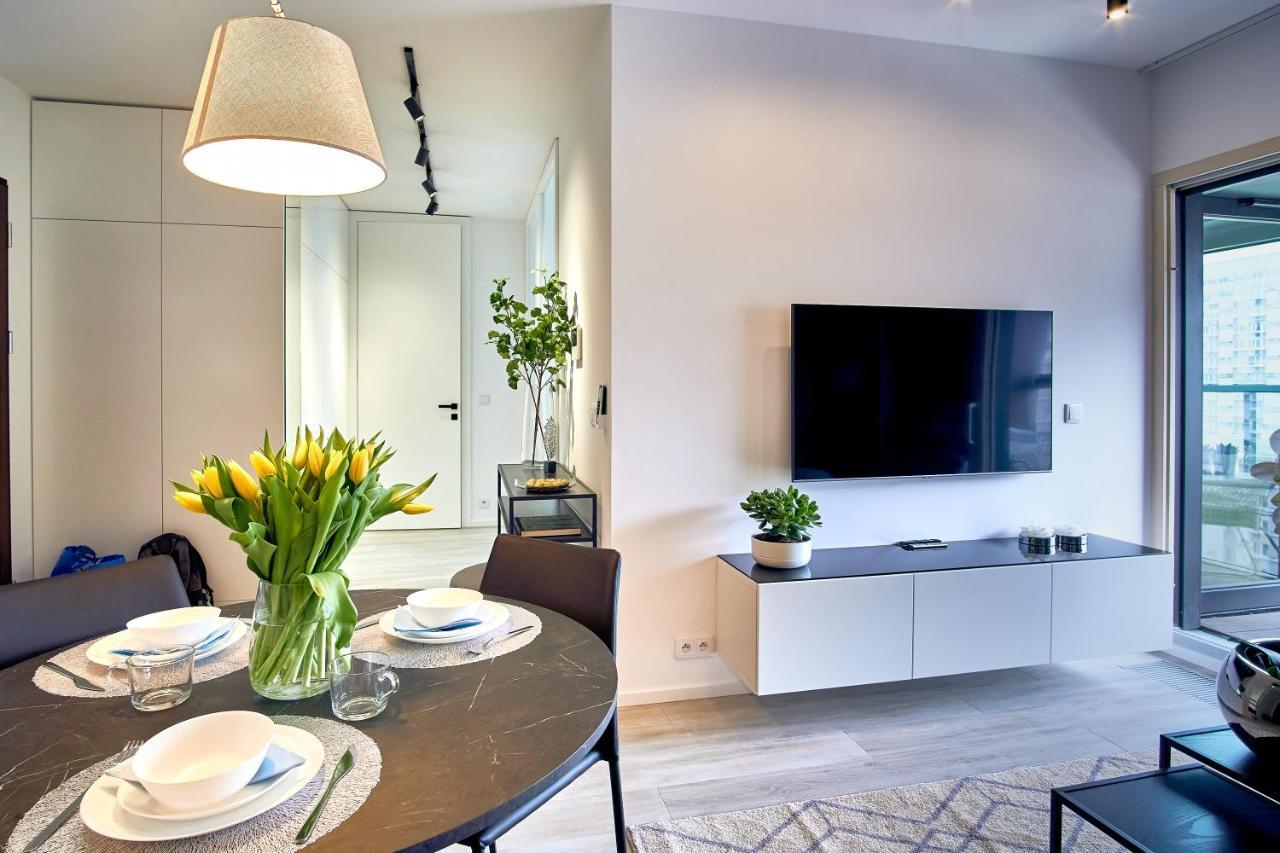 ורשה Mennica Residence Apartments By P&O Serviced Apartments מראה חיצוני תמונה