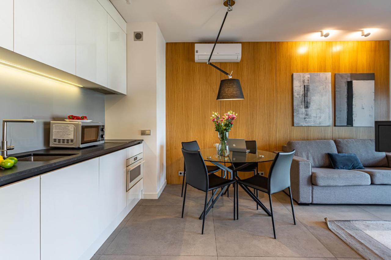 ורשה Mennica Residence Apartments By P&O Serviced Apartments מראה חיצוני תמונה