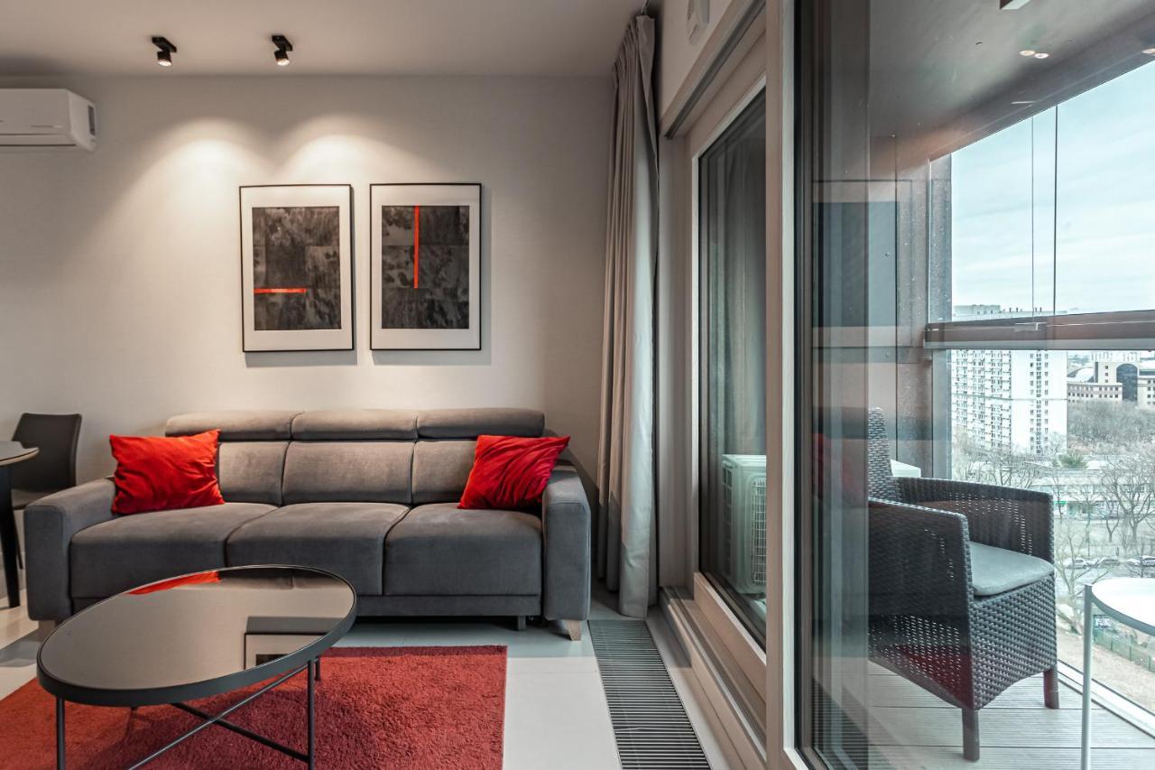 ורשה Mennica Residence Apartments By P&O Serviced Apartments מראה חיצוני תמונה