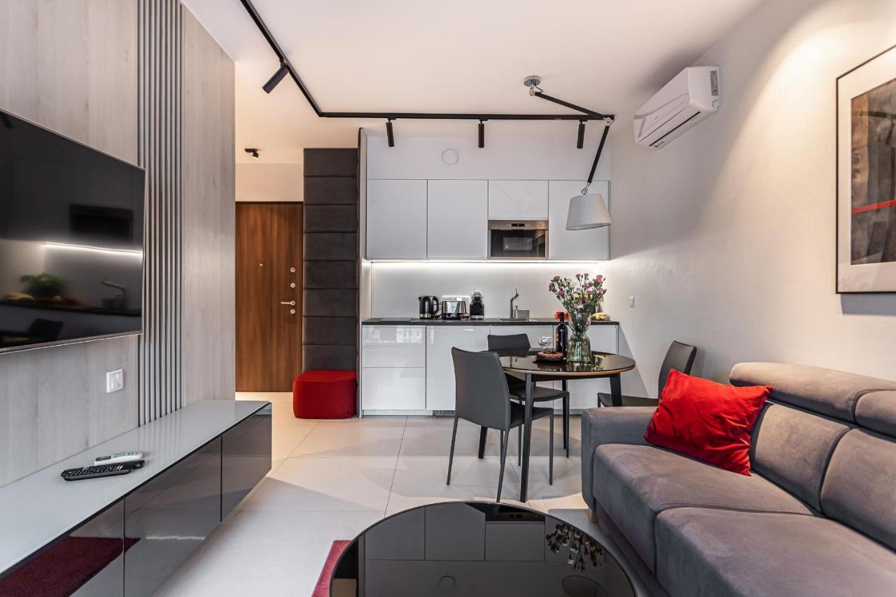 ורשה Mennica Residence Apartments By P&O Serviced Apartments מראה חיצוני תמונה