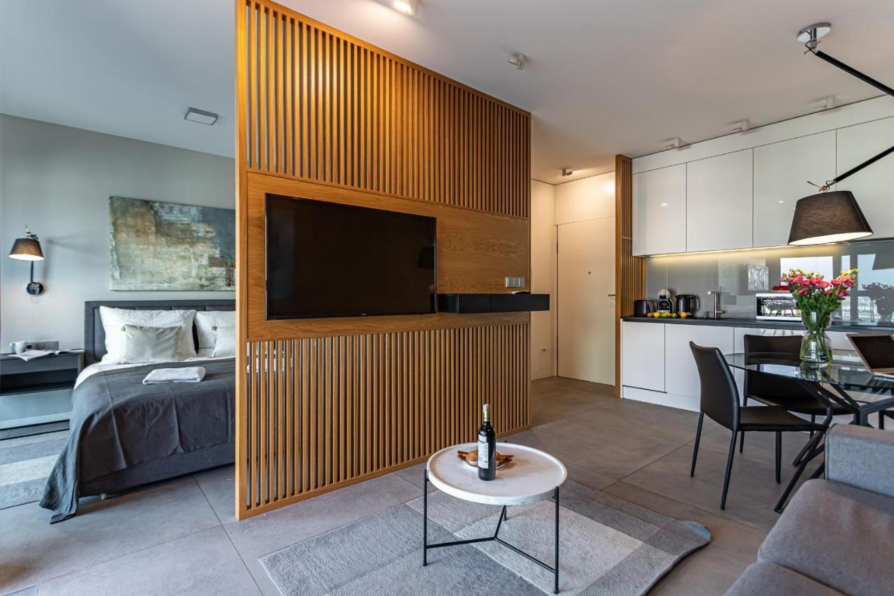 ורשה Mennica Residence Apartments By P&O Serviced Apartments מראה חיצוני תמונה